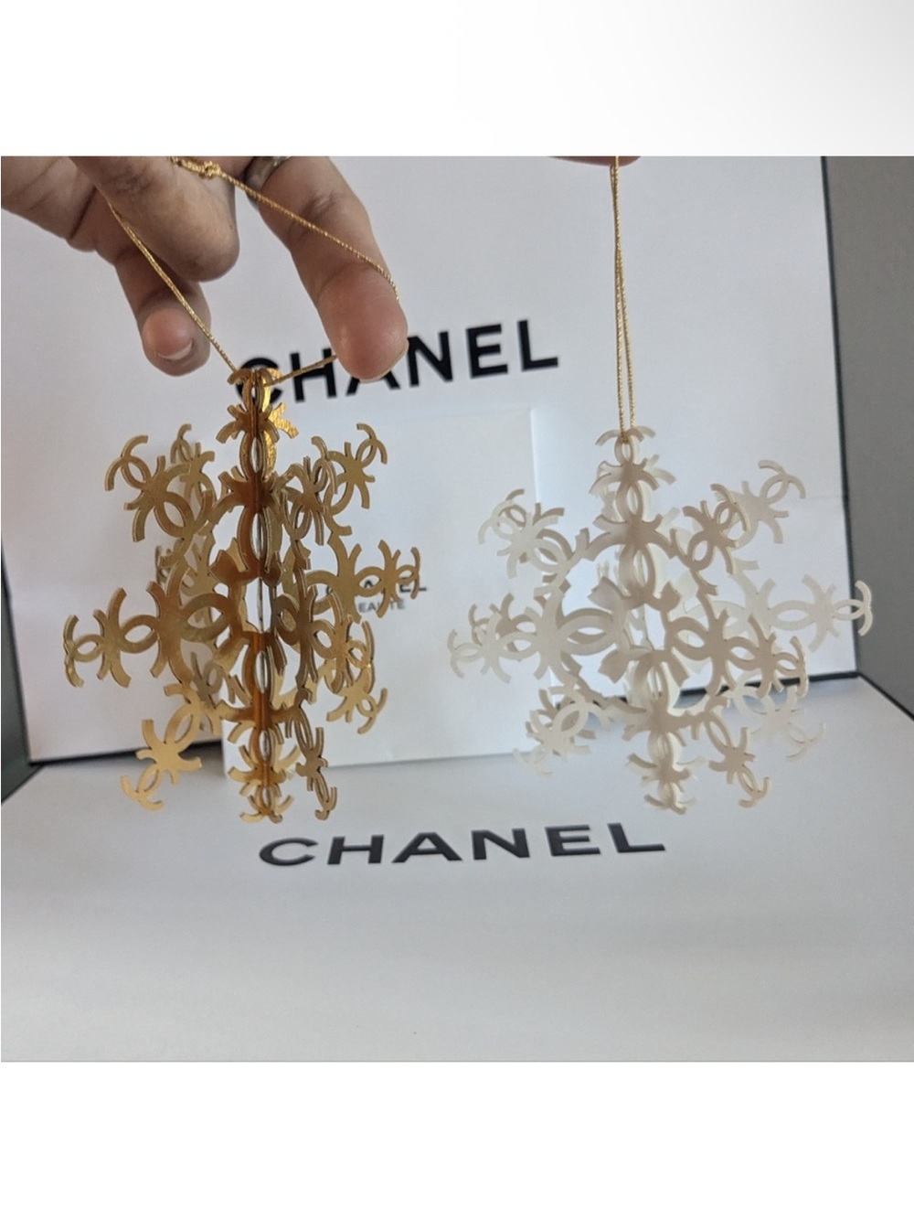 Chanel Xmas Snowflake Ornaments NWOT - Picture 7 of 7